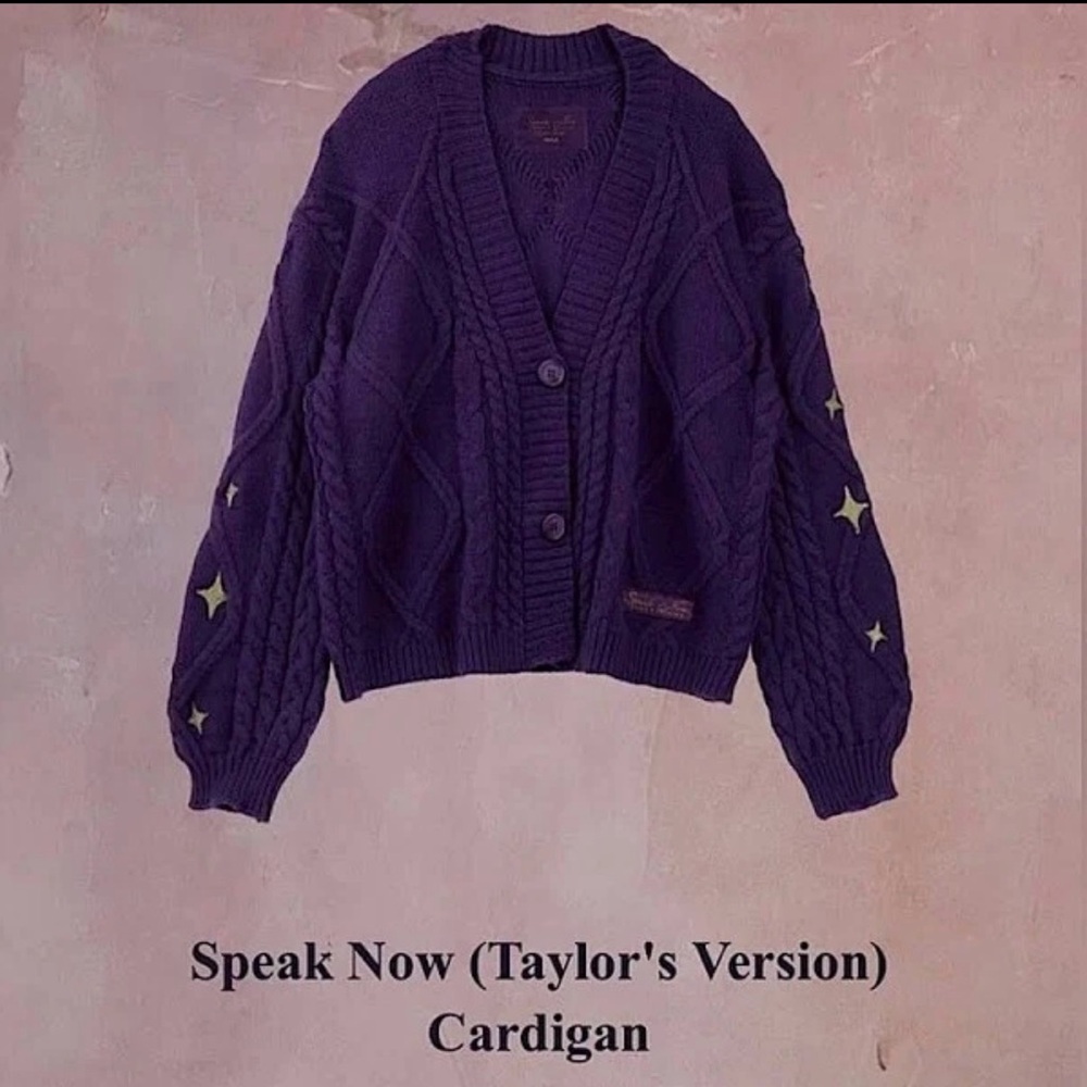 Taylor Swift Official Speak Now Purple Knit Cardigan. Size XS/SM.